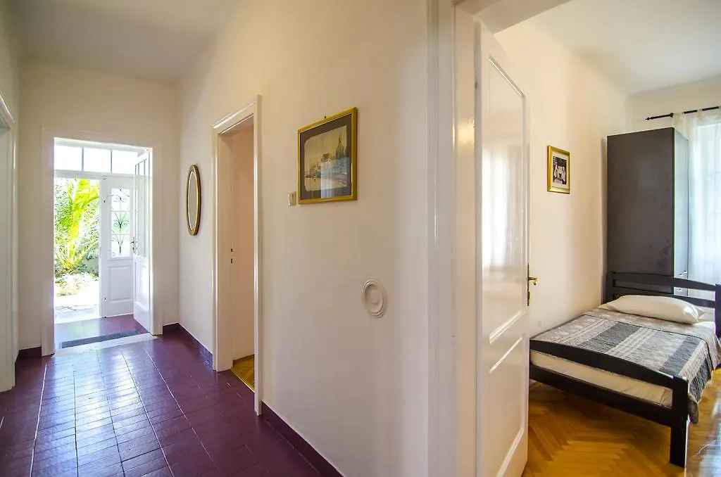 Villa Martinis Split Apartment